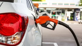 Money Saving Gas Tips To Keep Your Wallet Full.